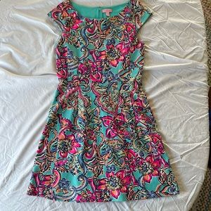 Lilly Pulitzer size Large short sleeve dress